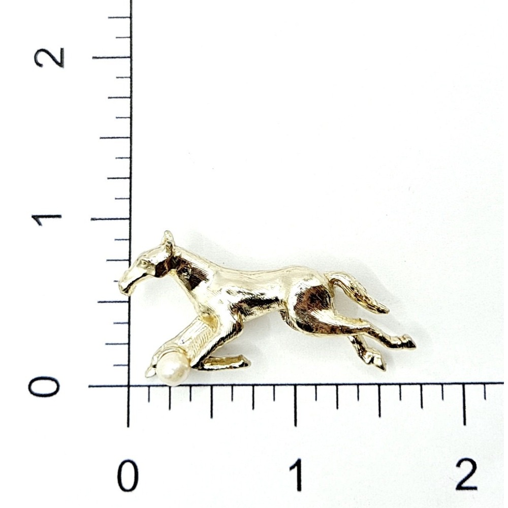 Vintage Horse Brooch Light Goldtone Mid Century Filly with Pearl - Picture 9 of 9